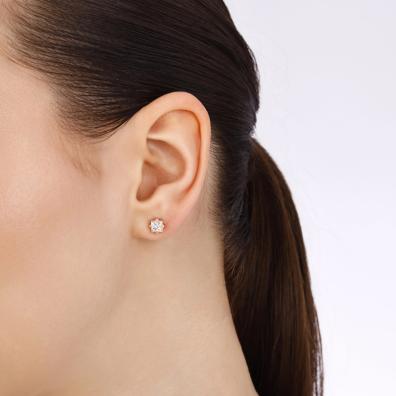 0.61 Karat Pırlanta Küpe